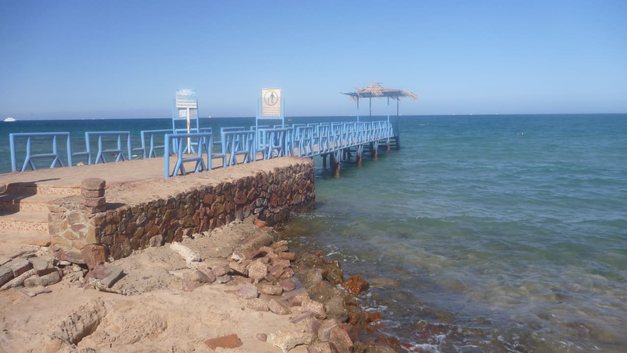 Strand Menaville Safaga