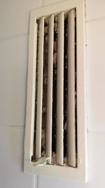 Abluftgitter im Bad ... oder auch das Grauen Sure Hotel by Best Western Bad Dürrheim