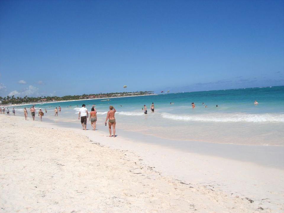 Kilometerlange Strandspaziergänge Hotel Riu Palace Bavaro