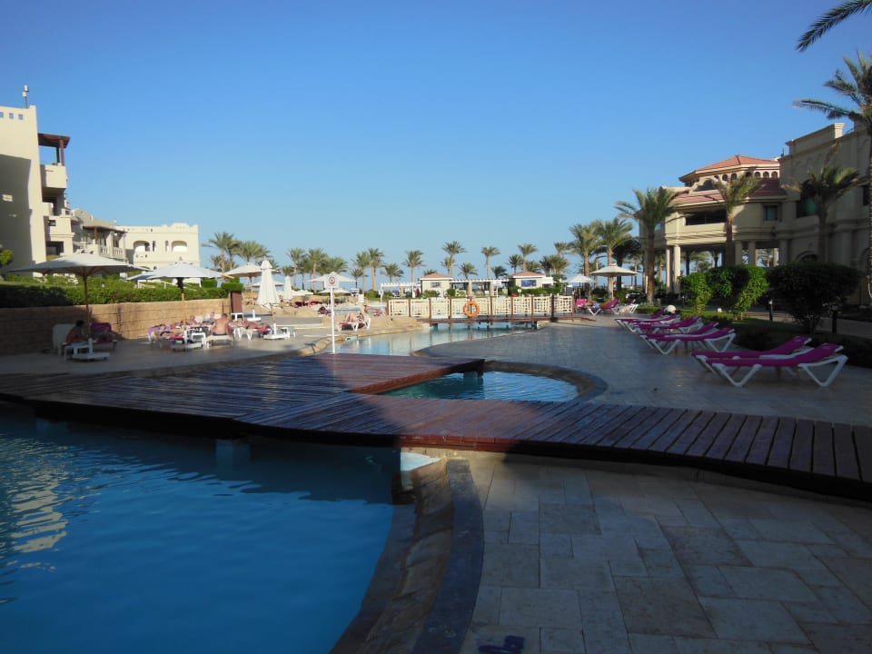 Blick zum Strandpool Rixos Sharm El Sheikh Adults Only 18 +