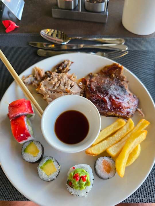 Gastro Crystal Springs Beach Hotel