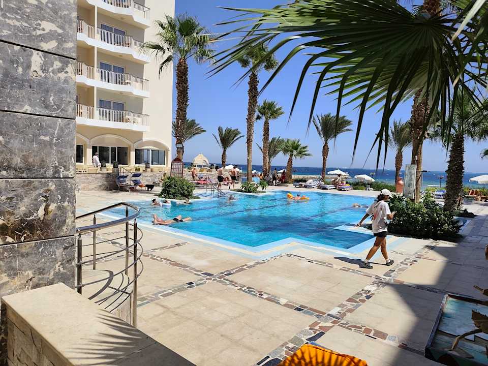 Pool Royal Star Beach Resort