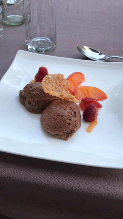 Gastro Strasserwirt - Ansitz zu Tirol