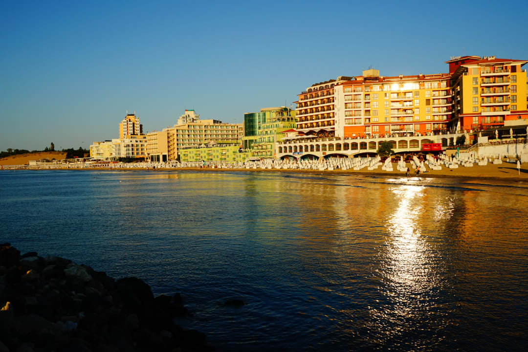 Strand Hotel Bilyana Beach
