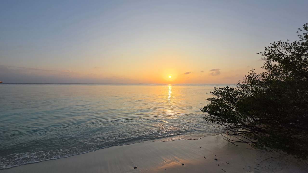 Strand Komandoo Island Resort & Spa - Adults only