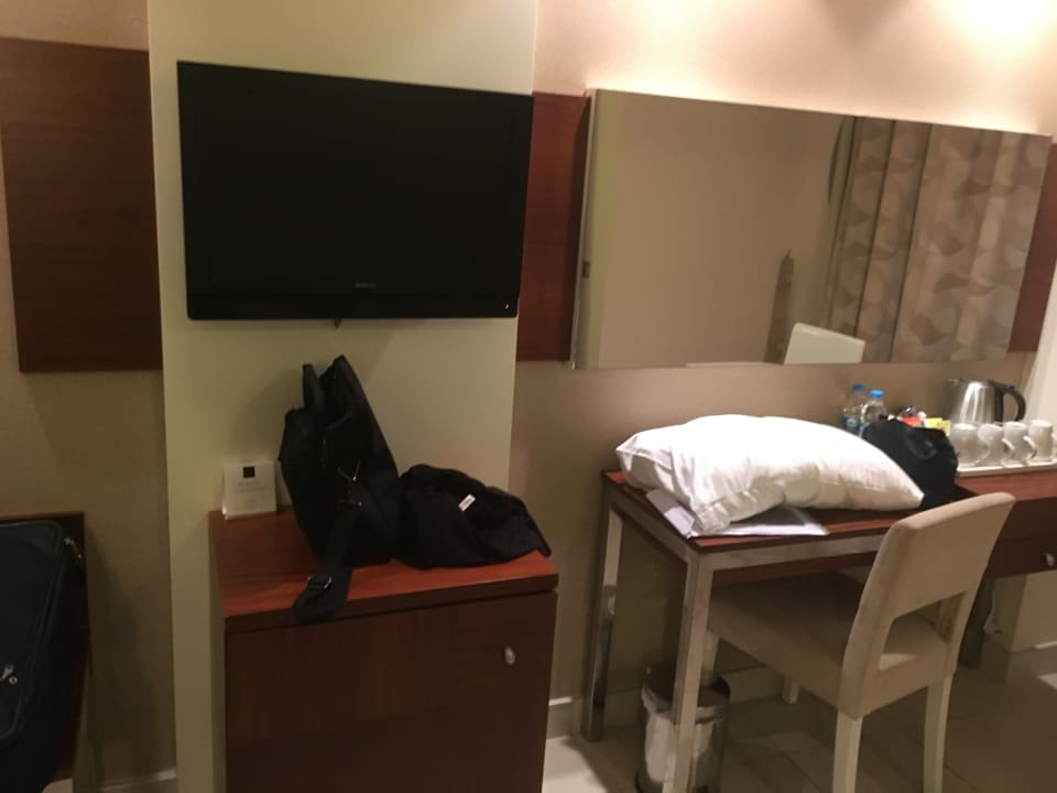 Zimmer Kamelya Aishen Club