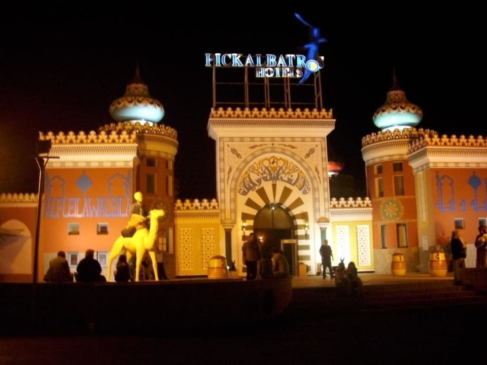 Eingang Pickalbatros Alf Leila Wa Leila Resort - Neverland Hurghada
