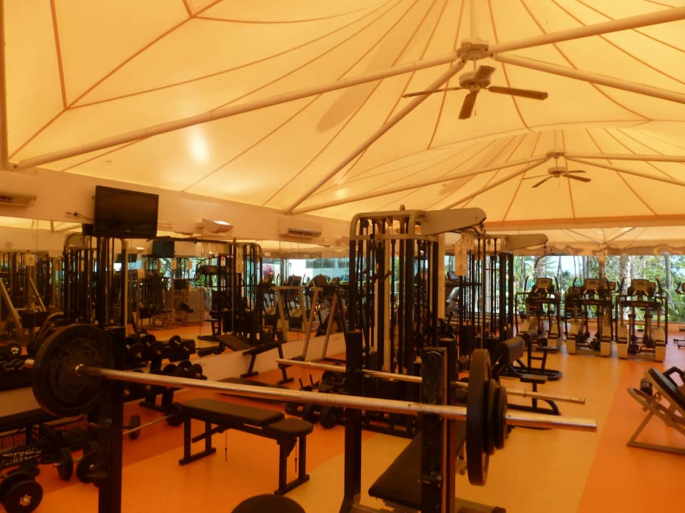 Fitnesscenter. Bull Eugenia Victoria & Spa