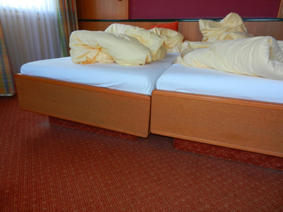 Kaputtes Bett Austria Classic Hotel Hölle