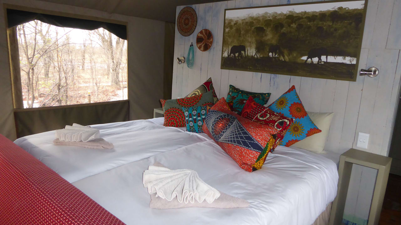 Zimmer Hyena Pan Tented Camp