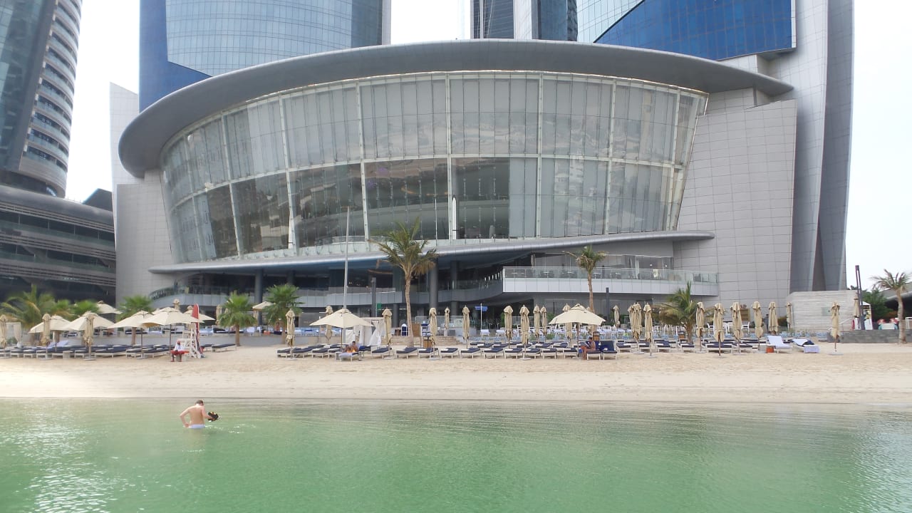 Strand Conrad Abu Dhabi Etihad Towers
