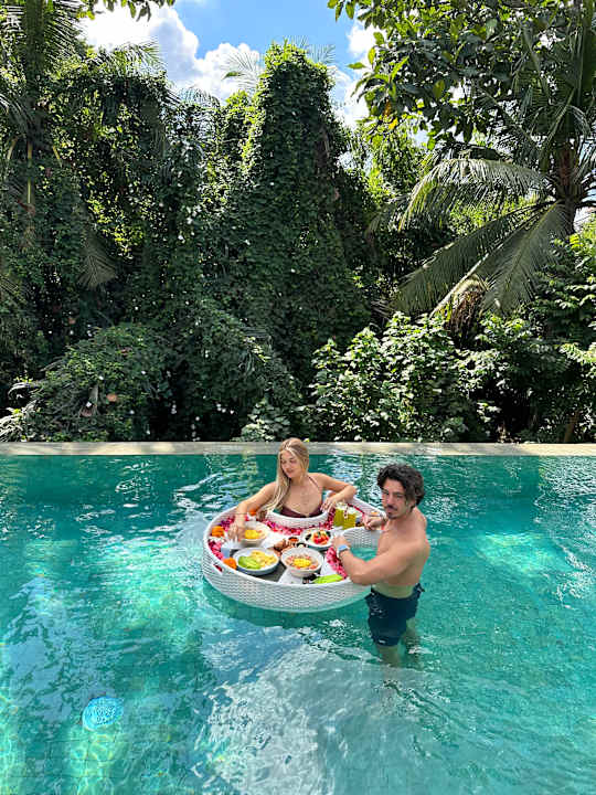 Pool Adiwana Resort Jembawan