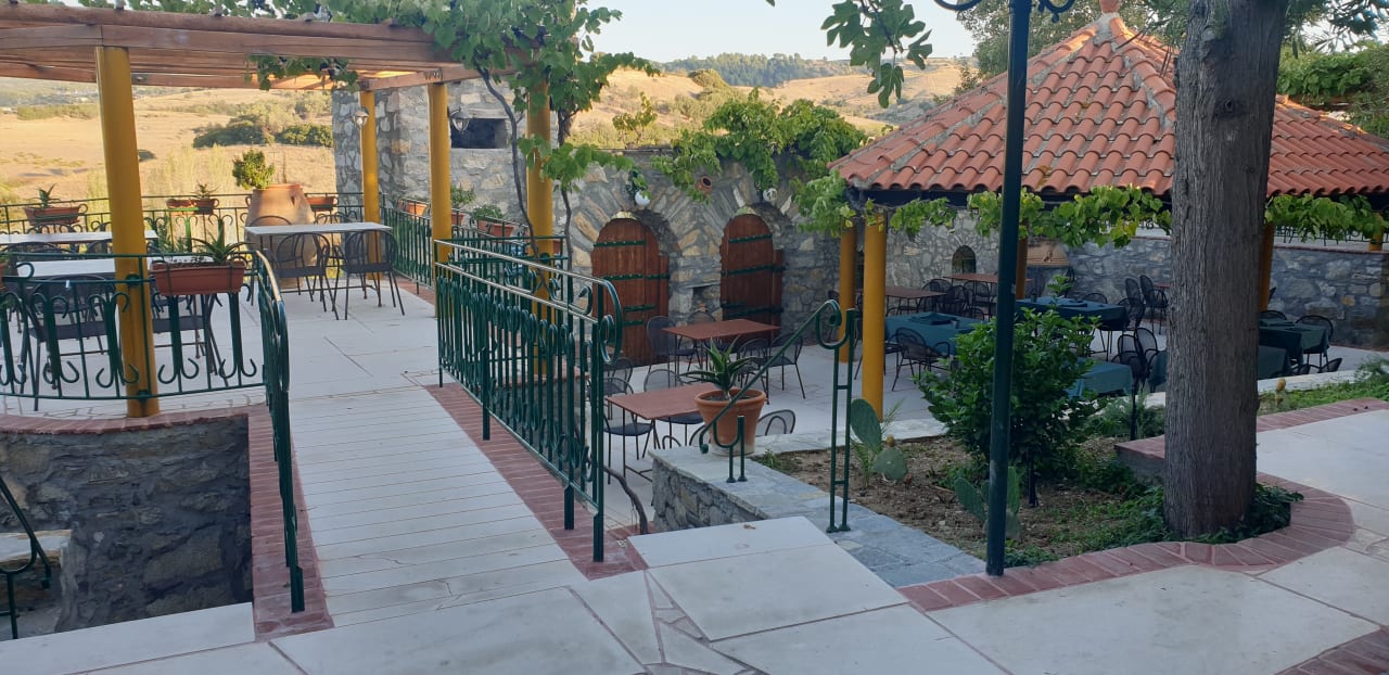 Gastro Hotel Geranion Village