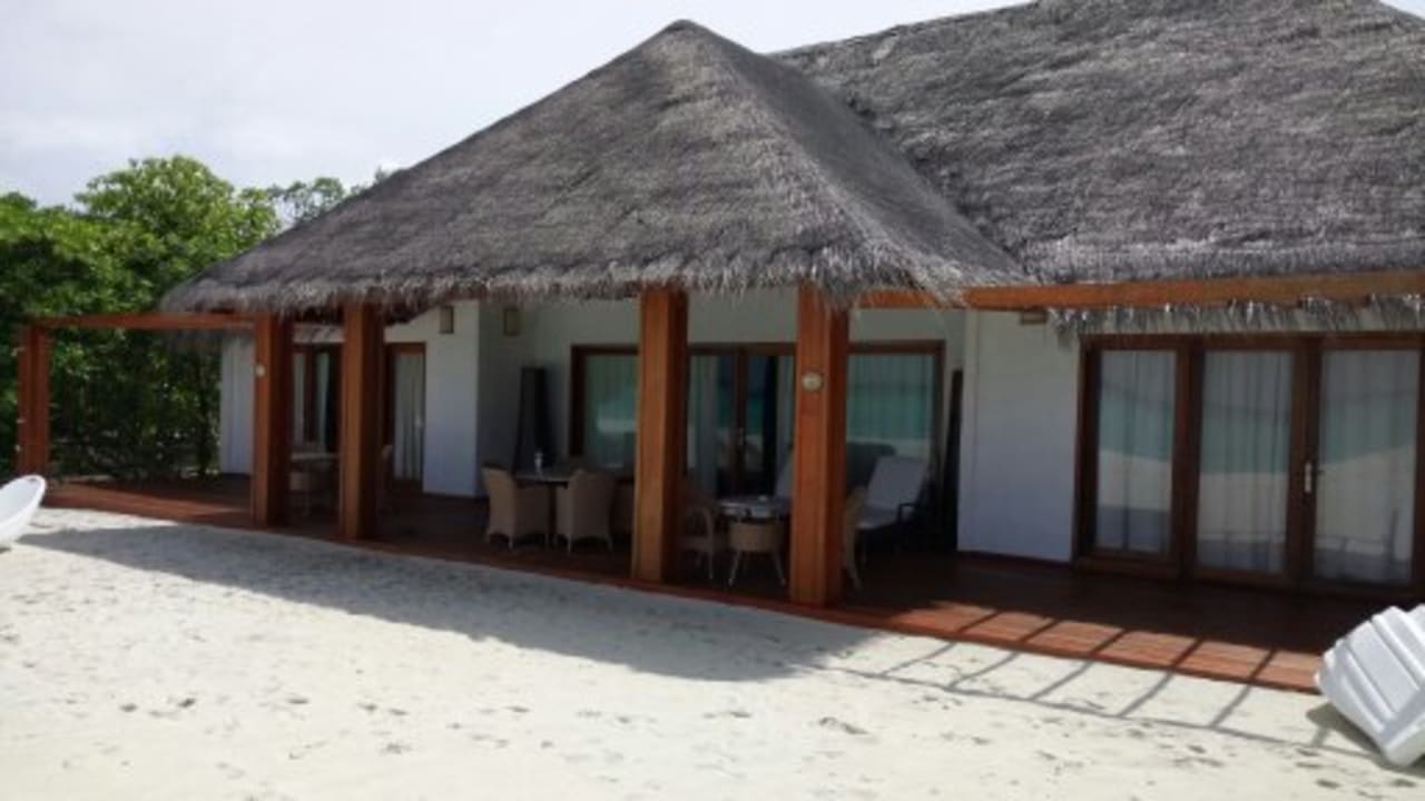 # 501 Upgrade zur Silberhochzeit - ein Traum! Palm Beach Resort & Spa Maldives