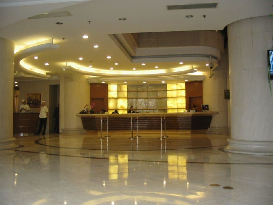Lobby Hengsheng Peninsula International Hotel