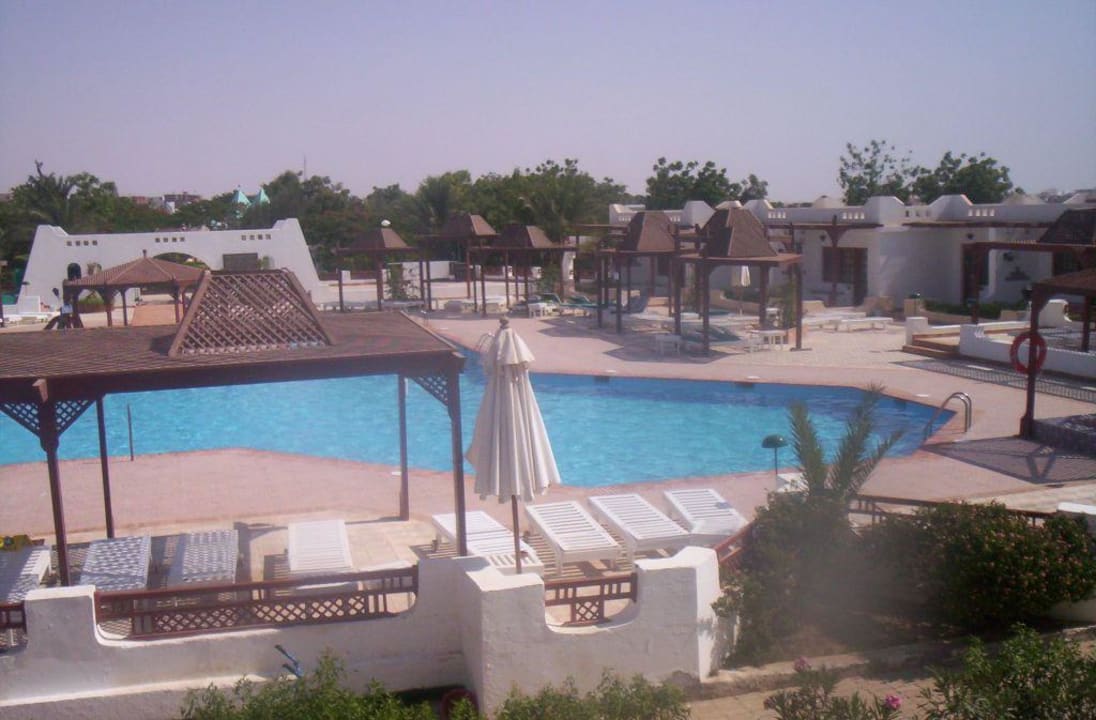 Basen Menaville Safaga