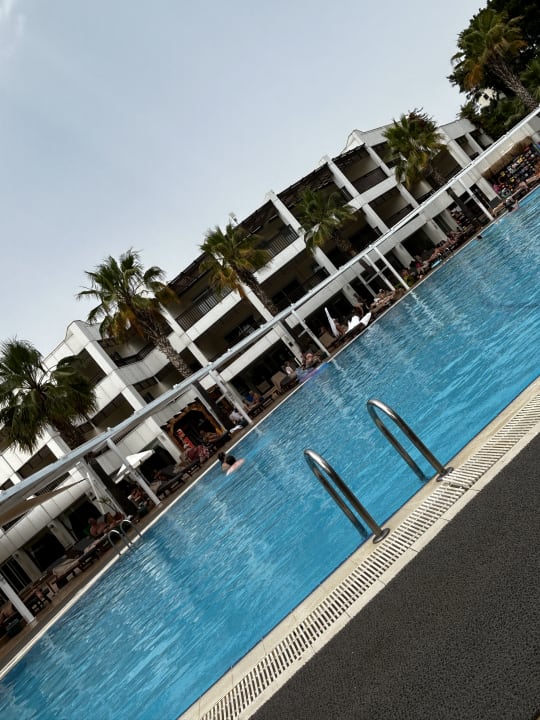 Pool Latanya Park Resort