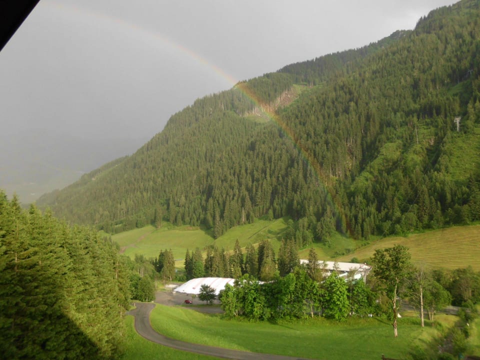 Blick von unserem Balkon auf einen"Regenbogen" Hotel Marten