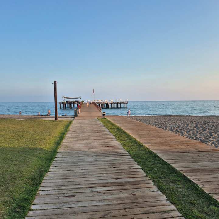 Strand Xanadu Resort Hotel