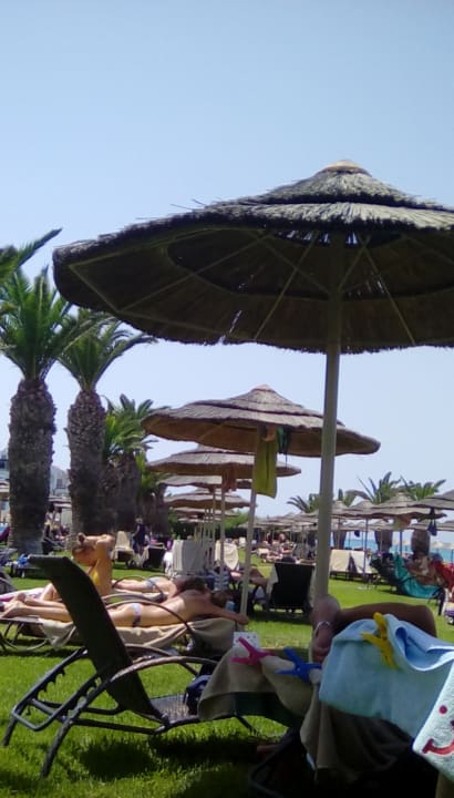 Strand The Ixian Grand & All Suites