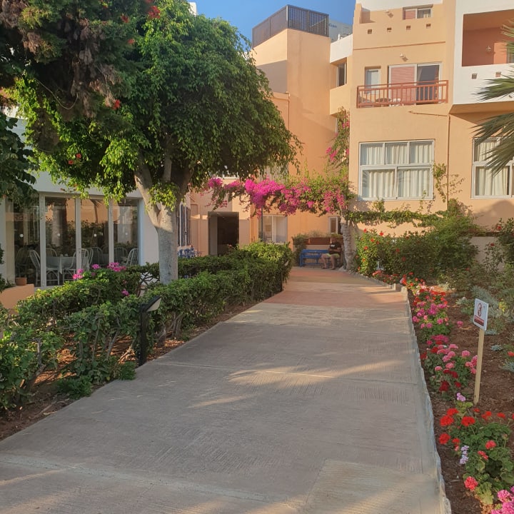 Gartenanlage Anissa Beach & Village