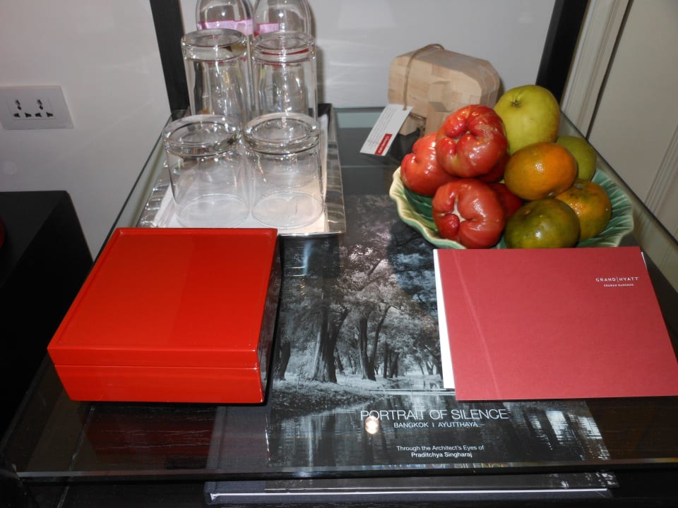 Zimmer 1216 - Willkommensfrüchte Grand Hyatt Erawan Bangkok