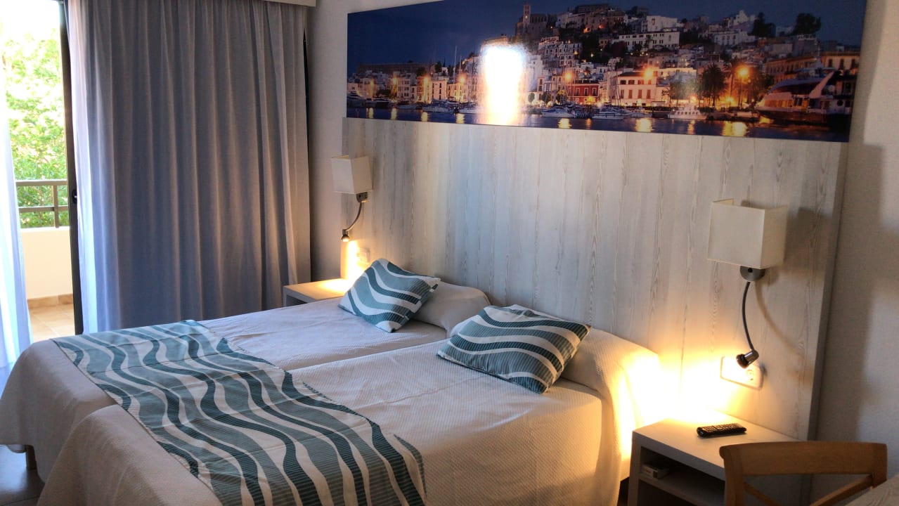 Zimmer Club Can Bossa