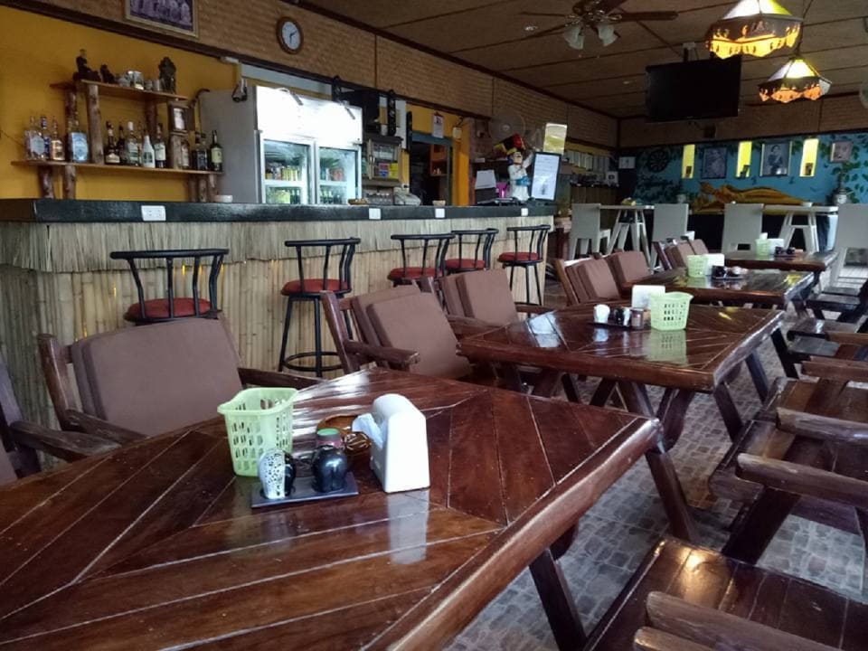 Gastro Bee Nat Garden Resort