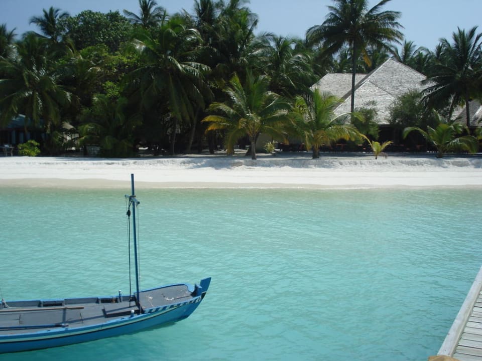 Strand bei Ankunft Meeru Maldives Resort Island