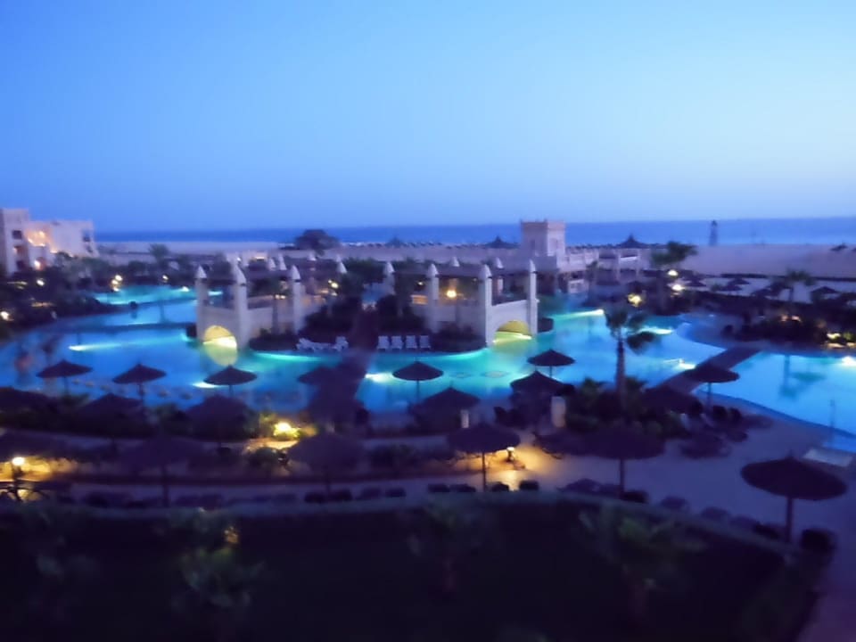 Pool am Abend Hotel Riu Touareg