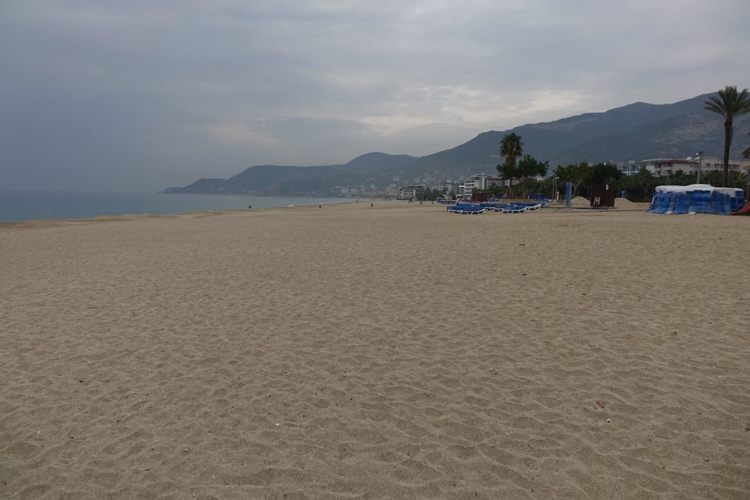 Kleopatra - Strand vor dem Hotel  Hotel Kahya