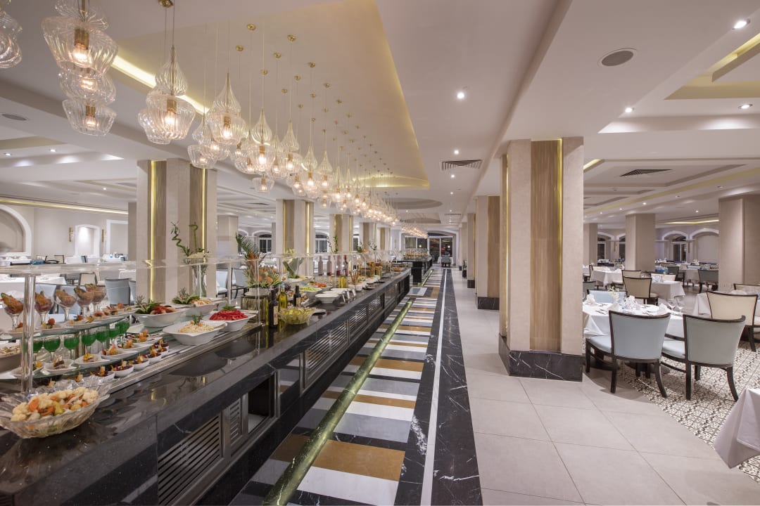 Gastro Premier Le Reve Hotel & Spa