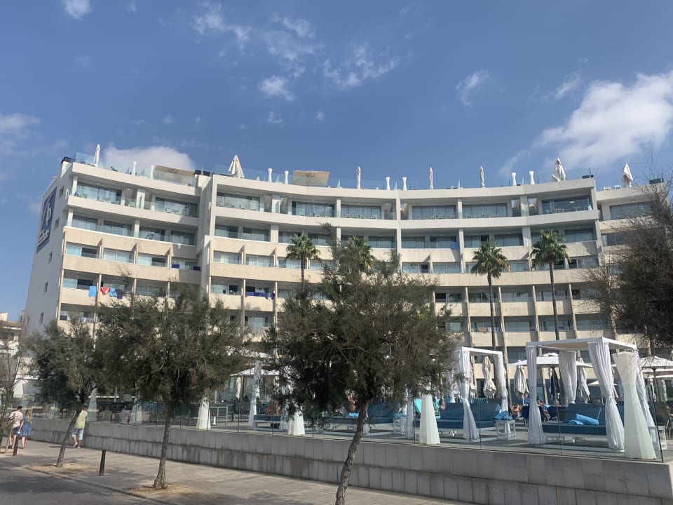 Außenansicht Aparthotel Fontanellas Playa