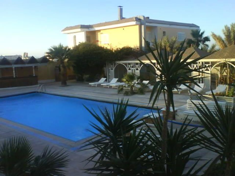 Pool vom Haupthaus  Seahorse Hotel