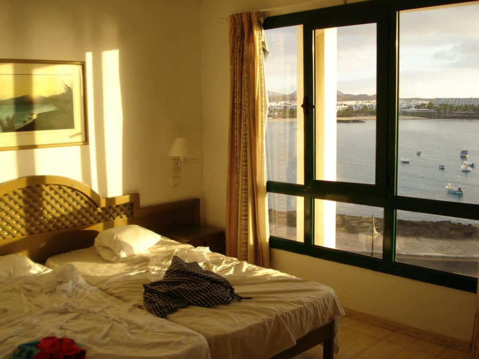 Schlafzimmer mit herrlichem Blick Apartments Galeon Playa