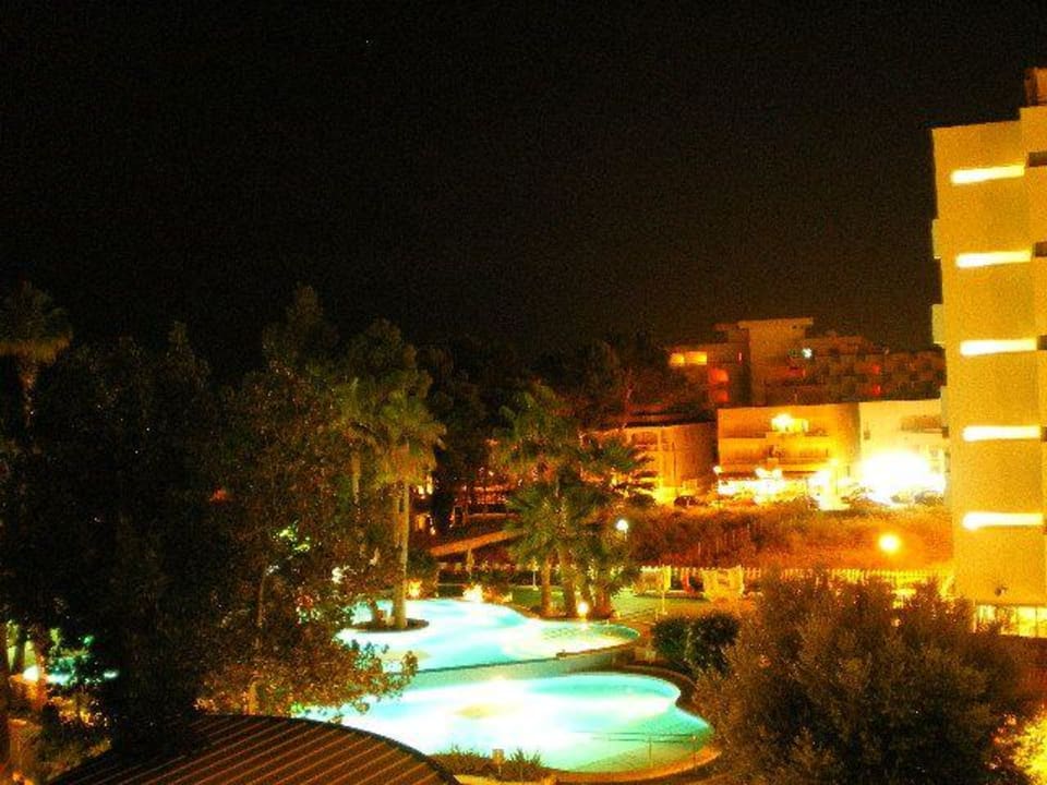 Pool Eden Alcudia bei Nacht allsun Hotel Eden Alcudia