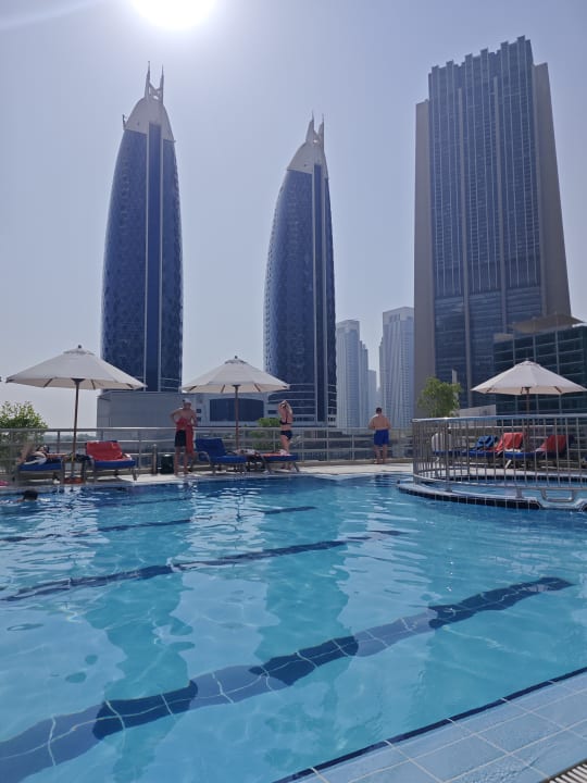 Pool Rose Rayhaan by Rotana
