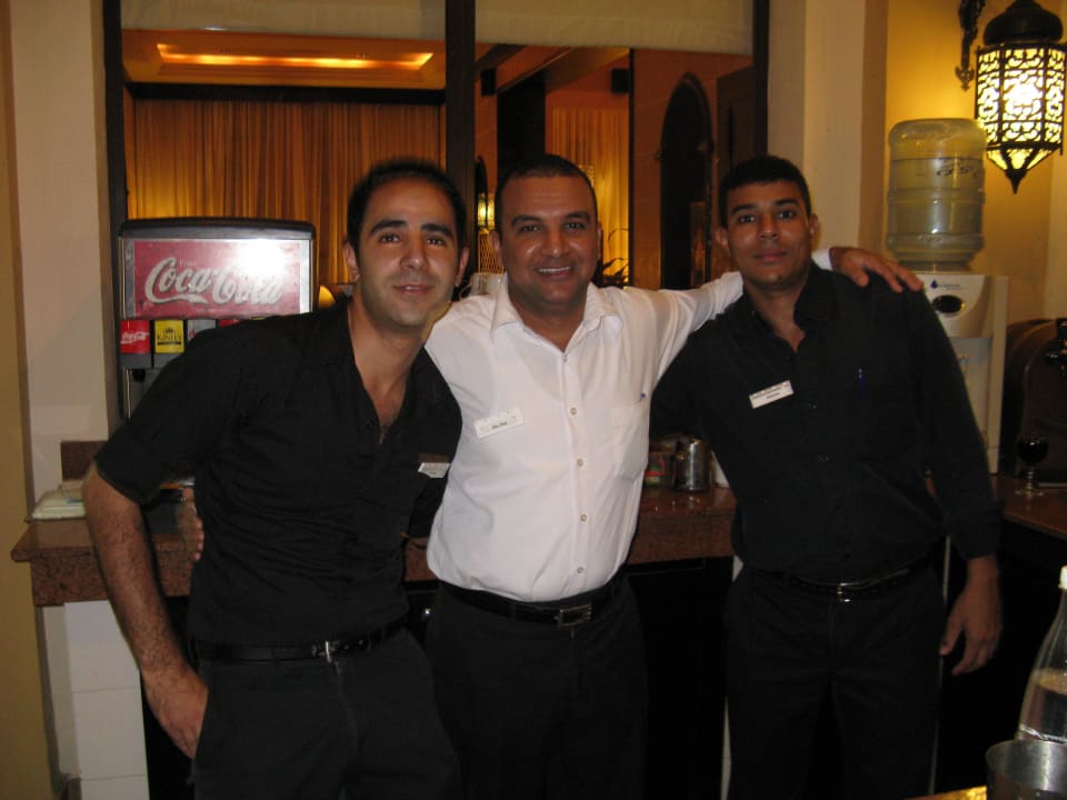 Abu Zaid mit seinem tollen Barteam super nett  Jaz Dar EL Madina
