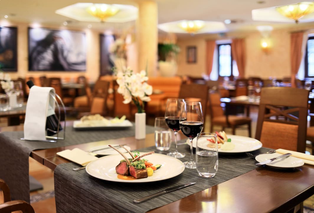 Restaurant Lindner Hotel Prague Castle, part of JdV by Hyatt