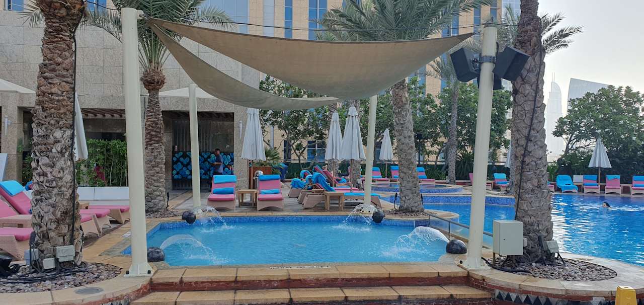 Pool Shangri-La Hotel Dubai