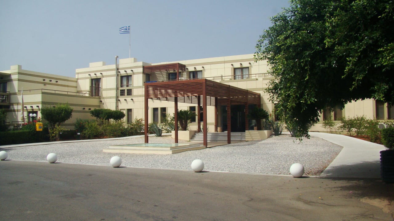 Aussenansicht Eingang Grecotel Meli Palace