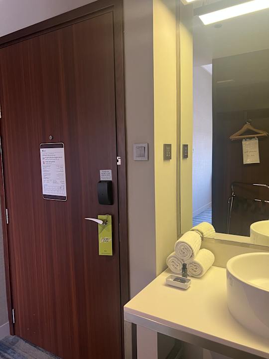 Zimmer Aloft Dubai South