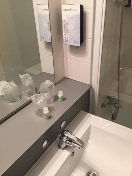 Salle de bain Sure Hotel by Best Western Rochefort-sur-Mer