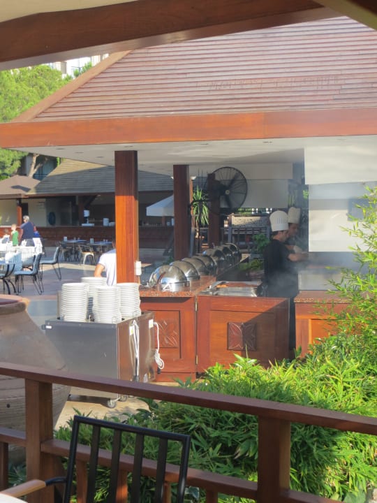 Live-Cooking am Abend IC Hotels Green Palace