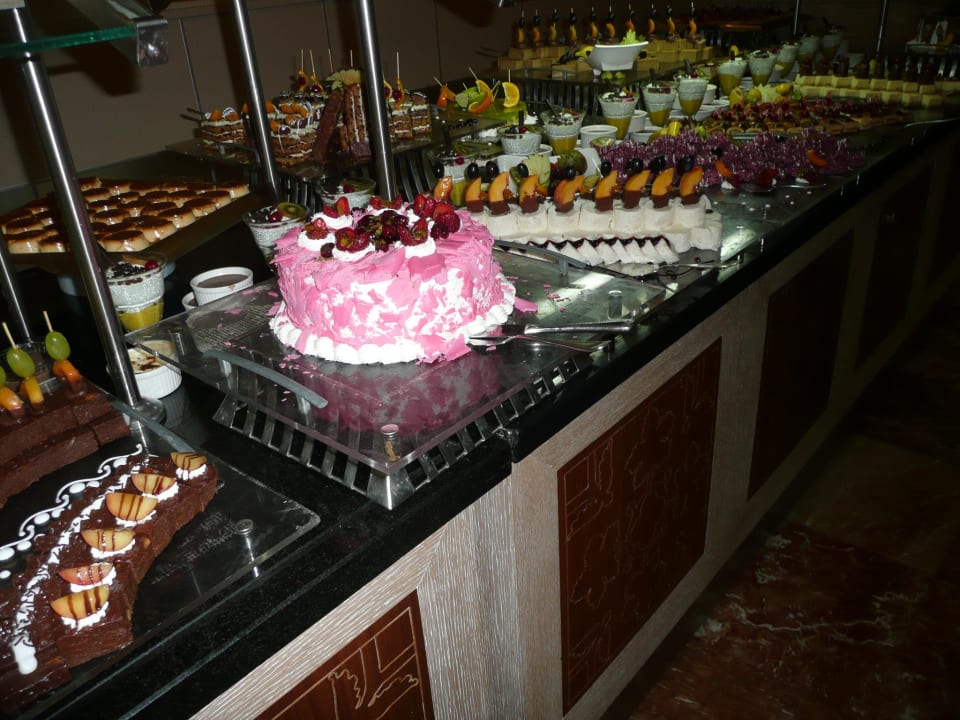 Lecker Torten Aydinbey Kings Palace & Spa