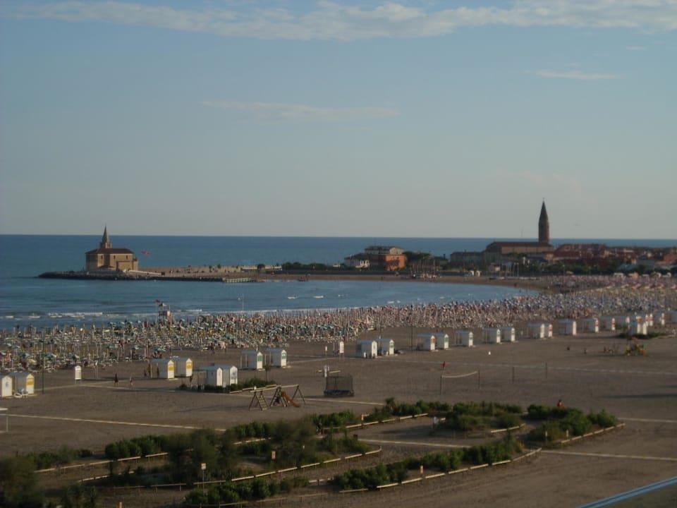 Aussicht vom Pool am Dach des Hauses Hotel Monaco