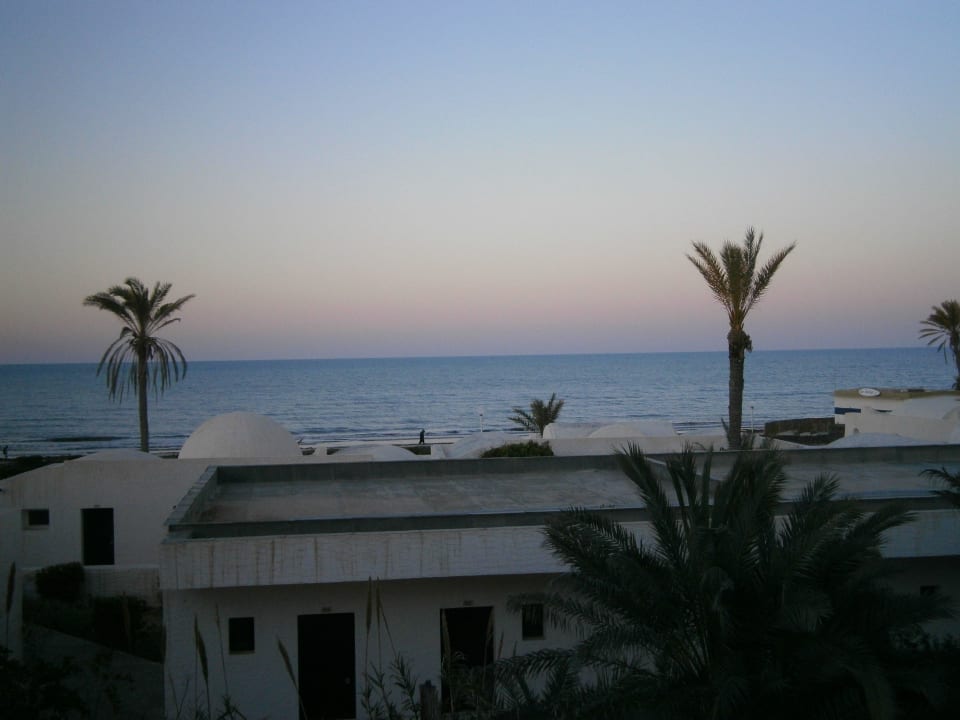 Sonnenuntergang vom Balkon über dem Foyer aus Hotel Dar Salem
