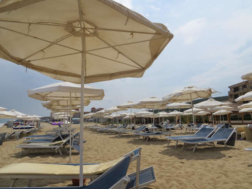 Nach einem Nieselregen HVD Clubhotel Miramar