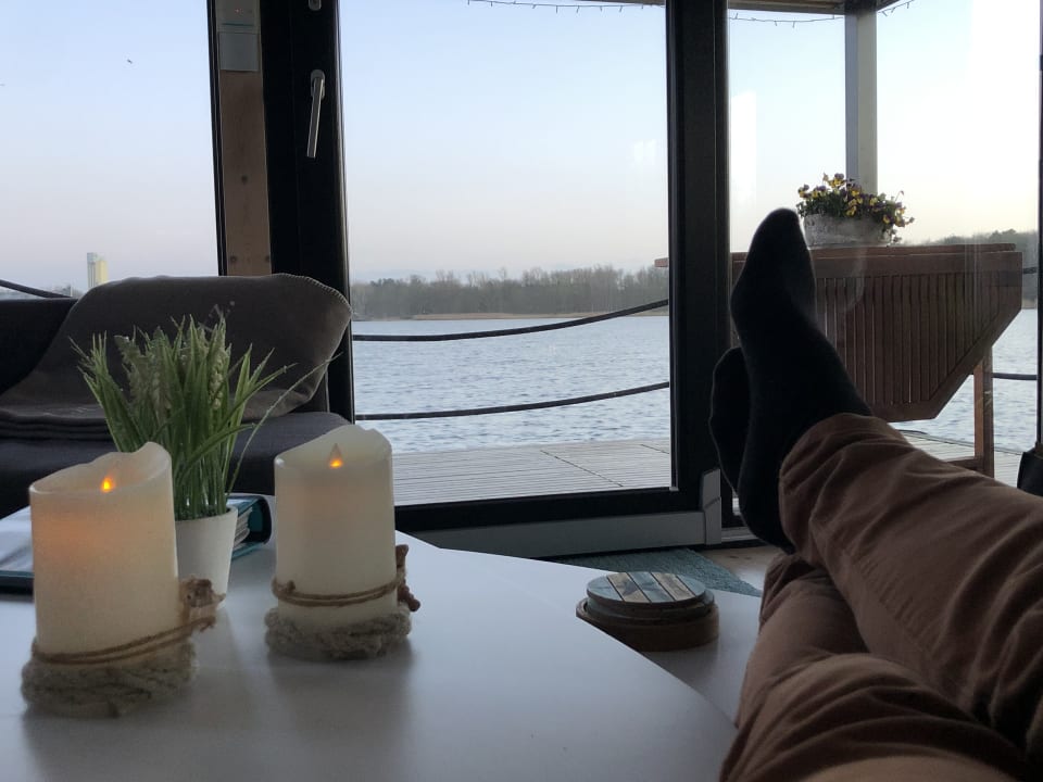 Zimmer Hausboot Hafenkönig Lübeck