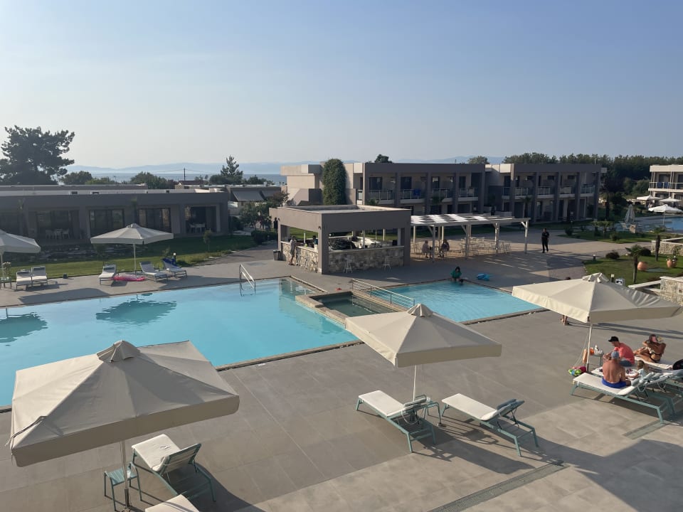 Pool Alea Hotel & Suites